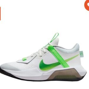 Nike Air Zoom Crossover
White Green Strike (GS) size 6.5 youth